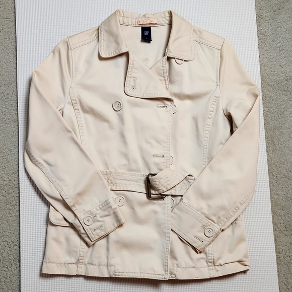Gap Beige Short Trenchcoat jacket with belt Size-Small - Picture 5 of 6